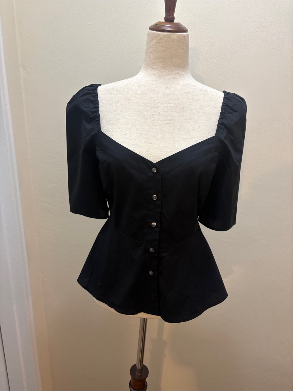 Gap Women's Black Peplum Button down Top. Smocked back M